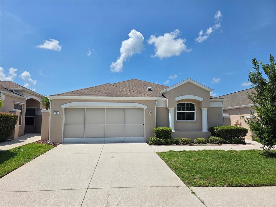 For Sale: $289,900 (3 beds, 2 baths, 1832 Square Feet)