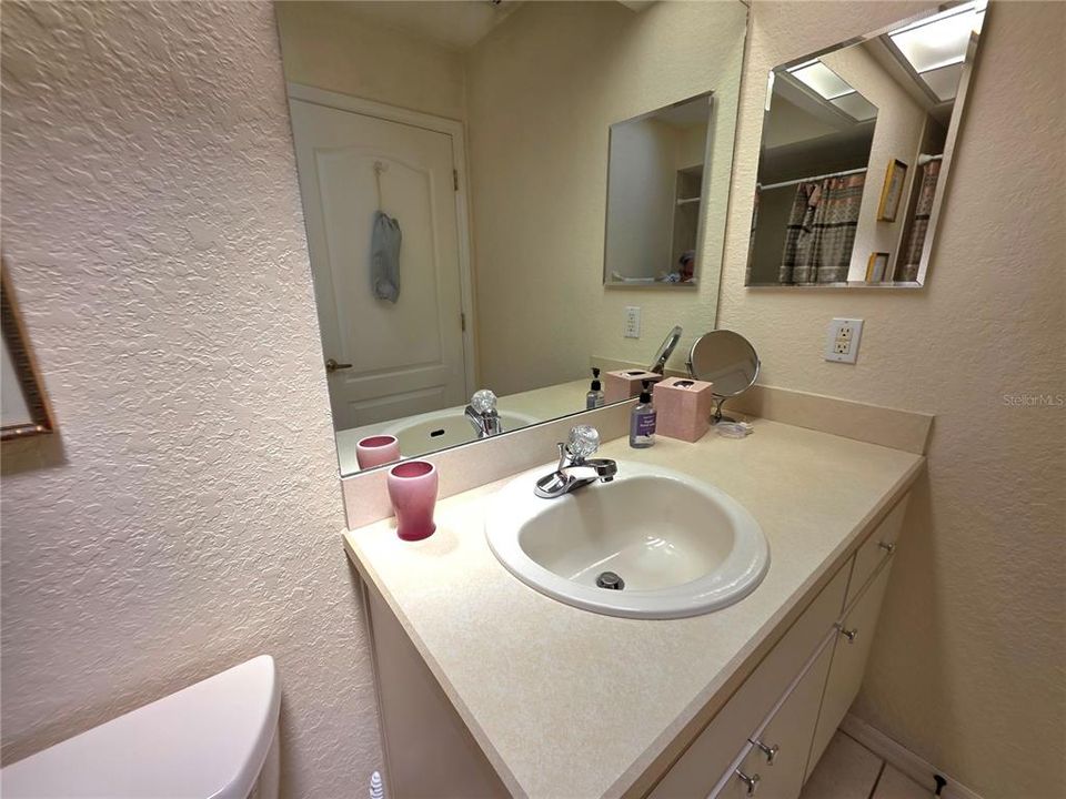 For Sale: $289,900 (3 beds, 2 baths, 1832 Square Feet)