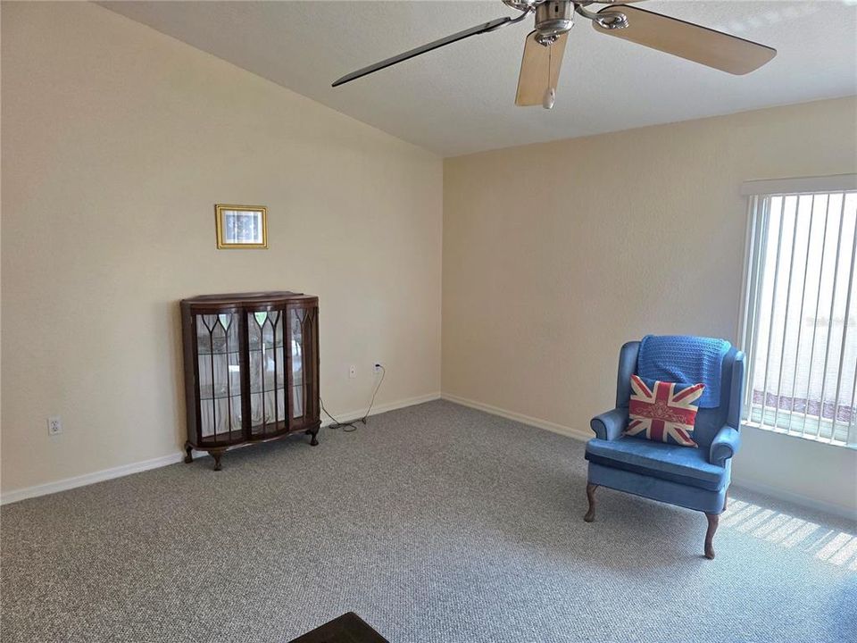 For Sale: $289,900 (3 beds, 2 baths, 1832 Square Feet)