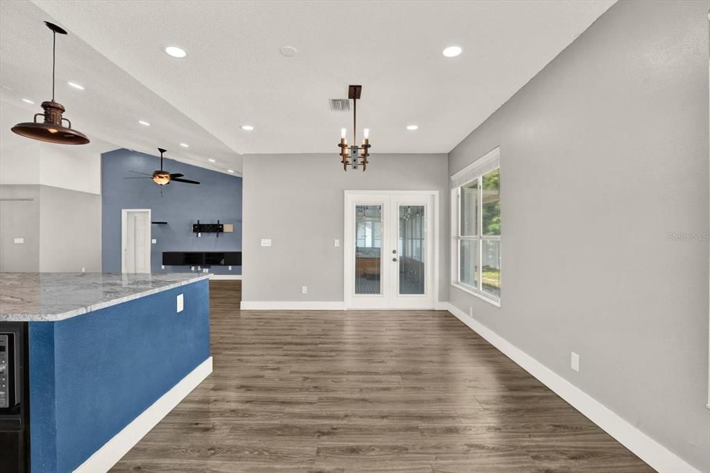 For Sale: $455,000 (3 beds, 2 baths, 1938 Square Feet)