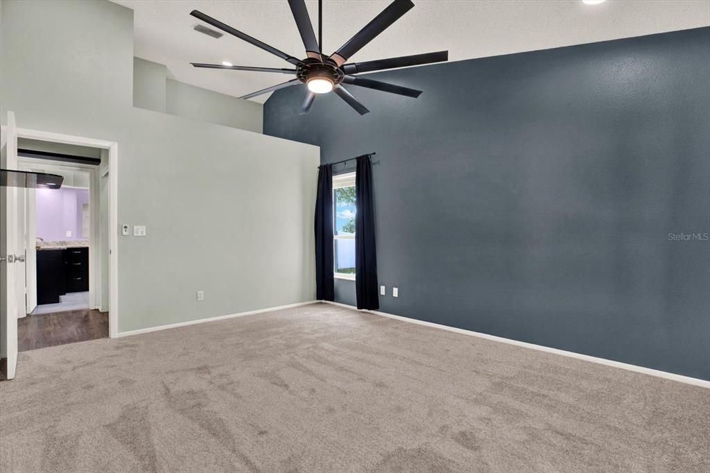 For Sale: $455,000 (3 beds, 2 baths, 1938 Square Feet)