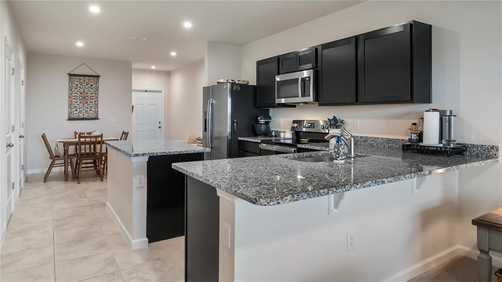 En Venta: $320,000 (3 camas, 2 baños, 1413 Pies cuadrados)