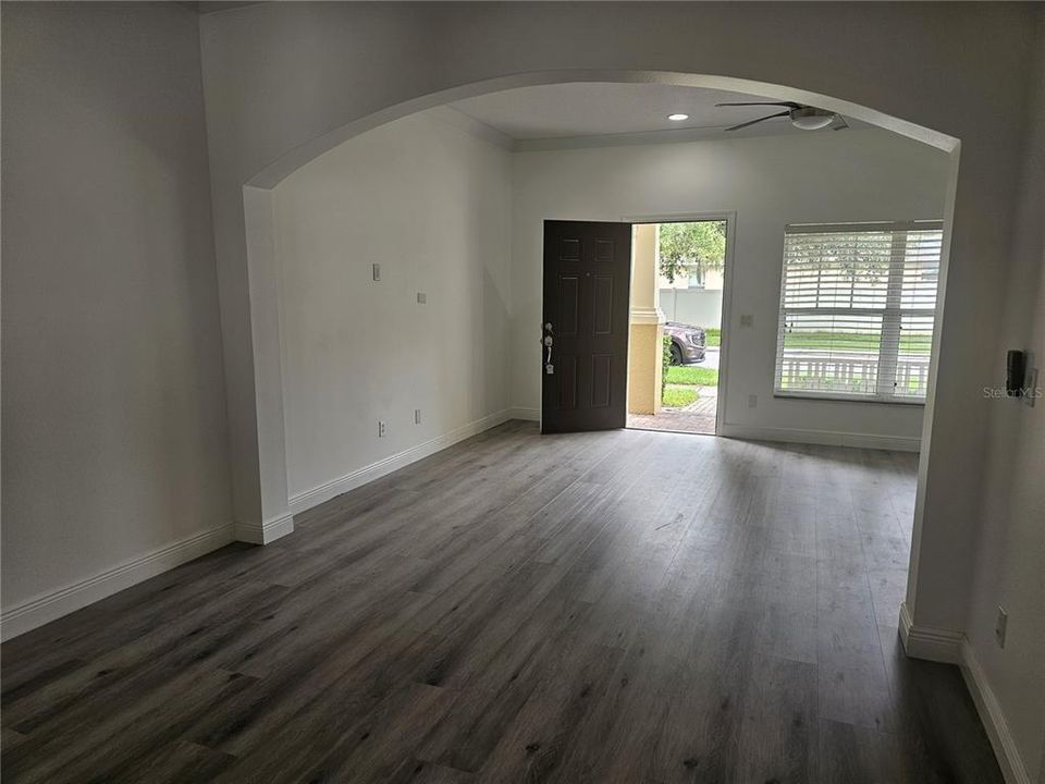 For Rent: $2,450 (3 beds, 2 baths, 1520 Square Feet)