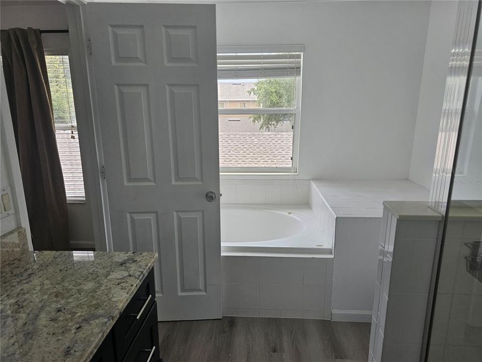 For Rent: $2,450 (3 beds, 2 baths, 1520 Square Feet)