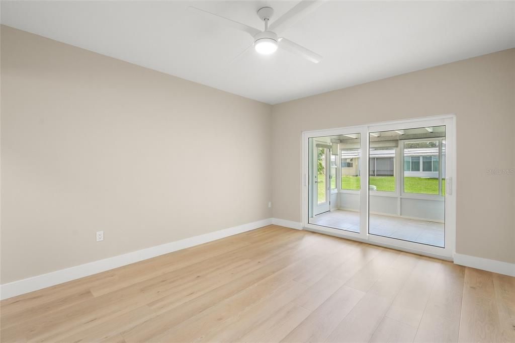 For Sale: $289,900 (2 beds, 2 baths, 1156 Square Feet)