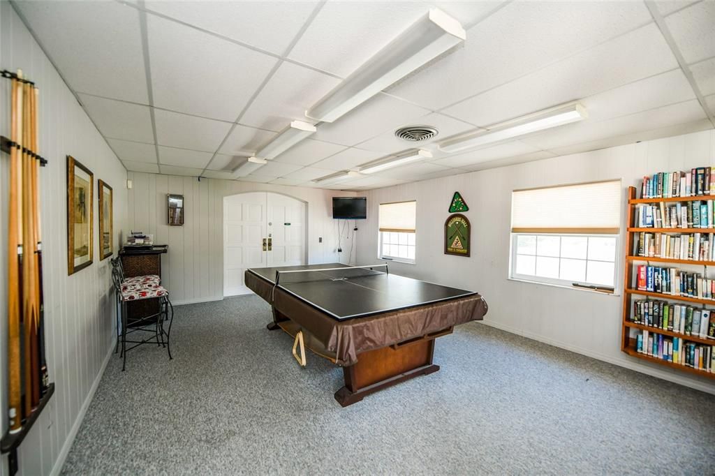 For Sale: $289,900 (2 beds, 2 baths, 1156 Square Feet)