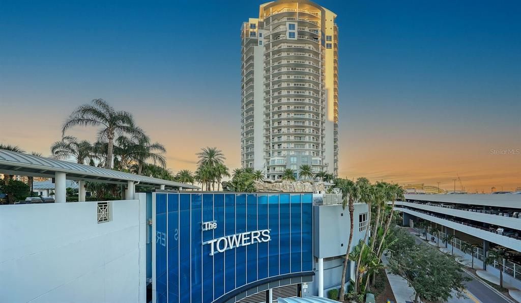 For Rent: $4,000 (2 beds, 2 baths, 1165 Square Feet)