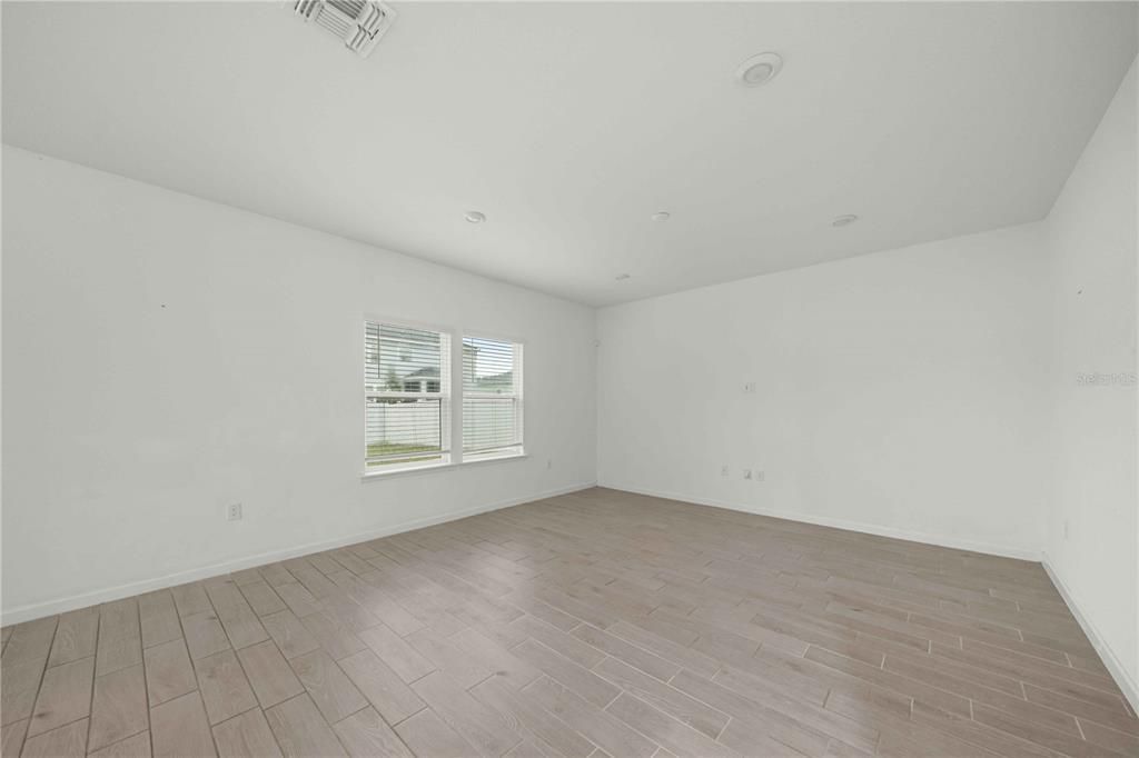 For Sale: $320,000 (4 beds, 2 baths, 2445 Square Feet)