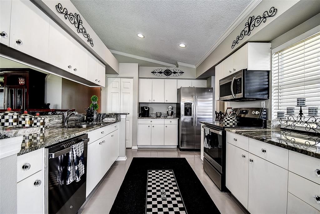 En Venta: $414,900 (3 camas, 2 baños, 1878 Pies cuadrados)