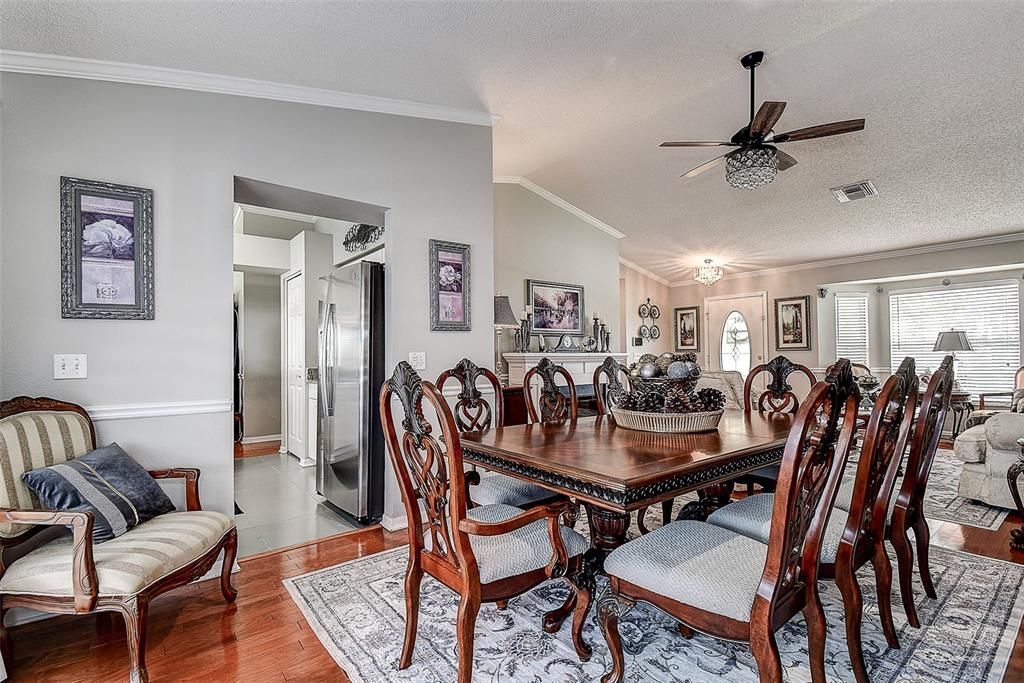 En Venta: $414,900 (3 camas, 2 baños, 1878 Pies cuadrados)