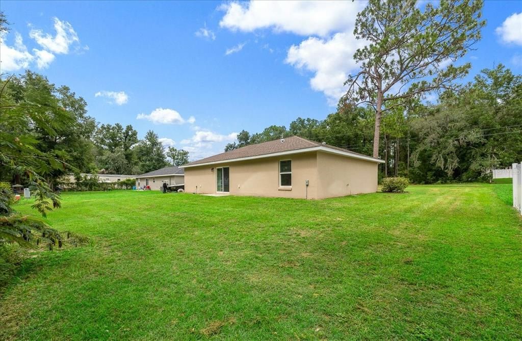 For Sale: $235,000 (3 beds, 2 baths, 1372 Square Feet)