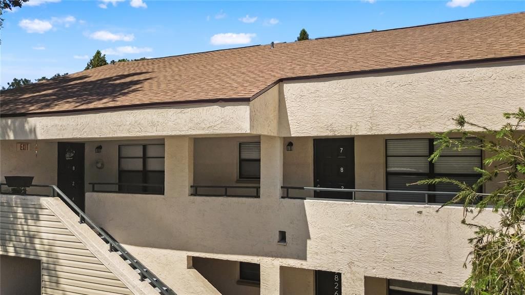 For Sale: $149,900 (2 beds, 2 baths, 906 Square Feet)