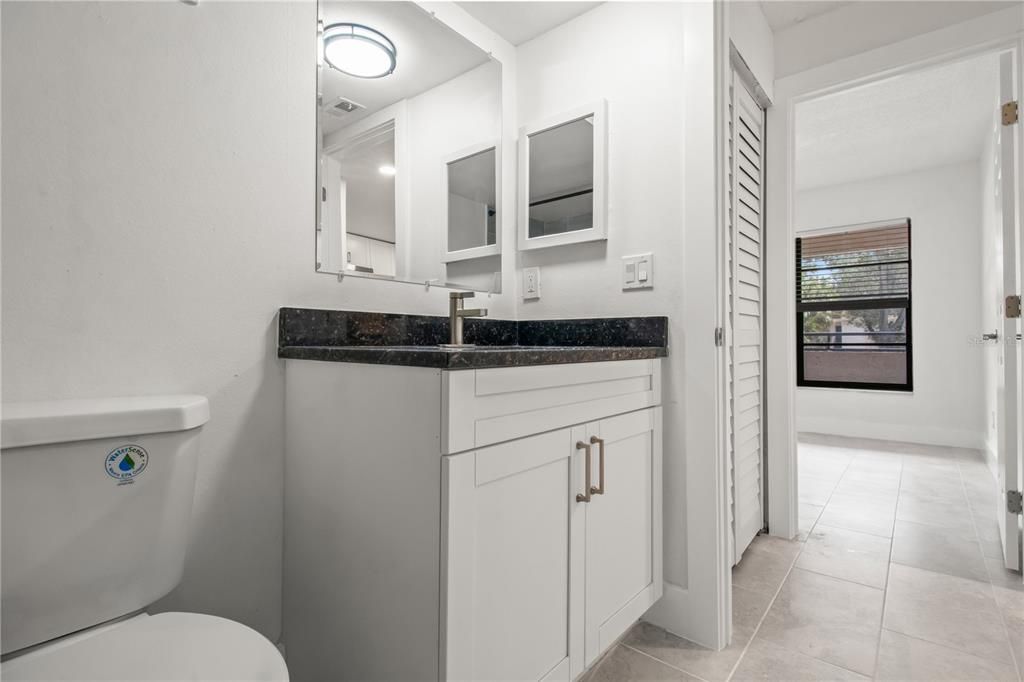 For Sale: $149,900 (2 beds, 2 baths, 906 Square Feet)