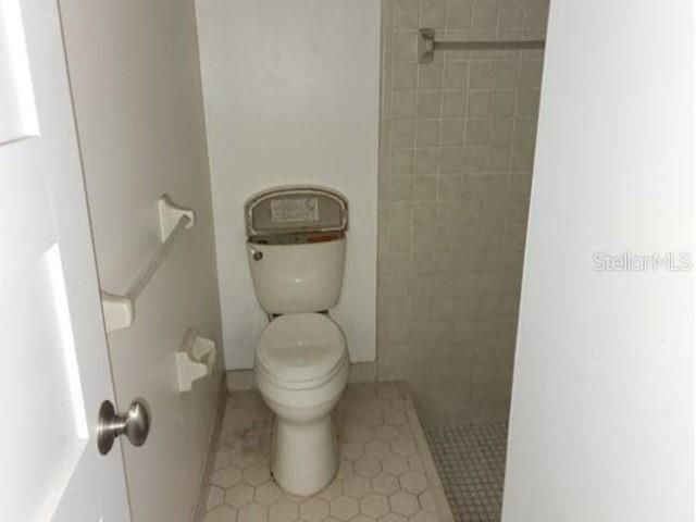 For Sale: $275,600 (3 beds, 2 baths, 1390 Square Feet)