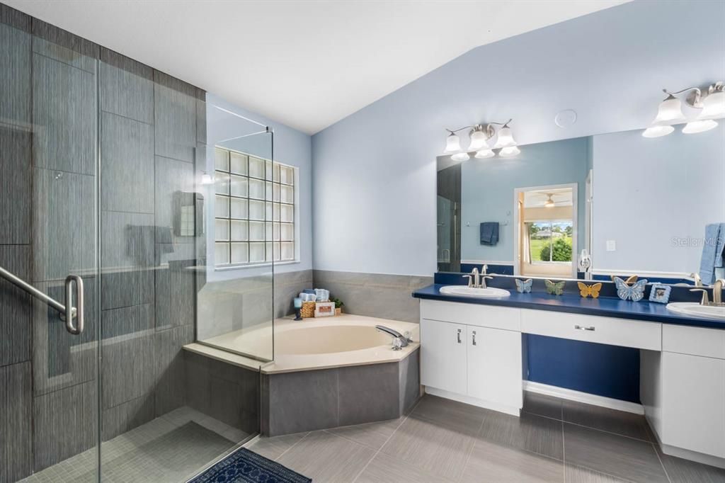 For Sale: $329,500 (3 beds, 2 baths, 2180 Square Feet)