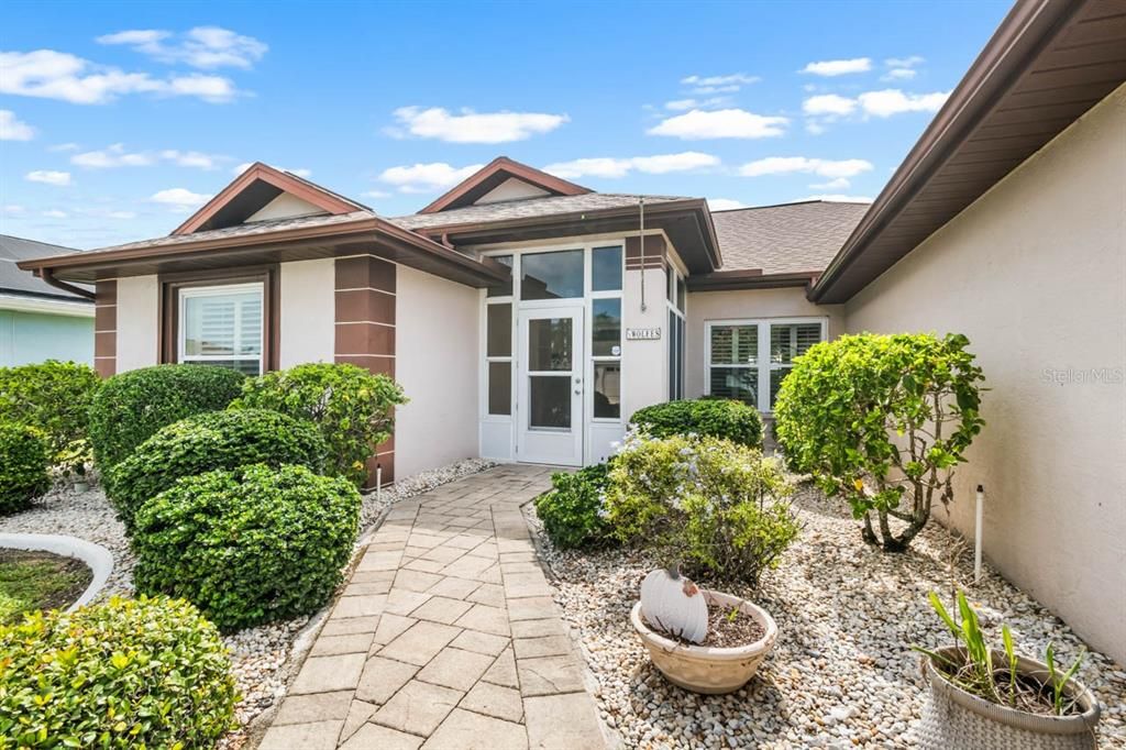 For Sale: $329,500 (3 beds, 2 baths, 2180 Square Feet)