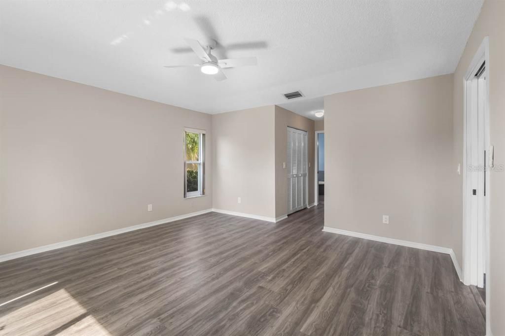 For Sale: $329,500 (3 beds, 2 baths, 2180 Square Feet)