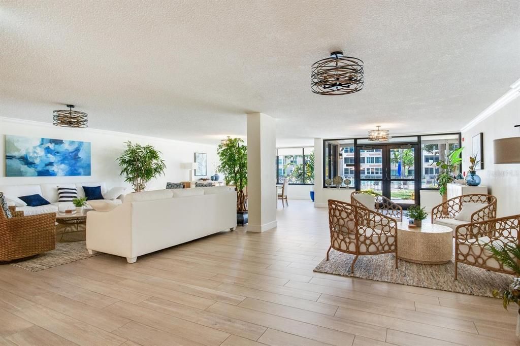 For Rent: $2,750 (1 beds, 1 baths, 920 Square Feet)