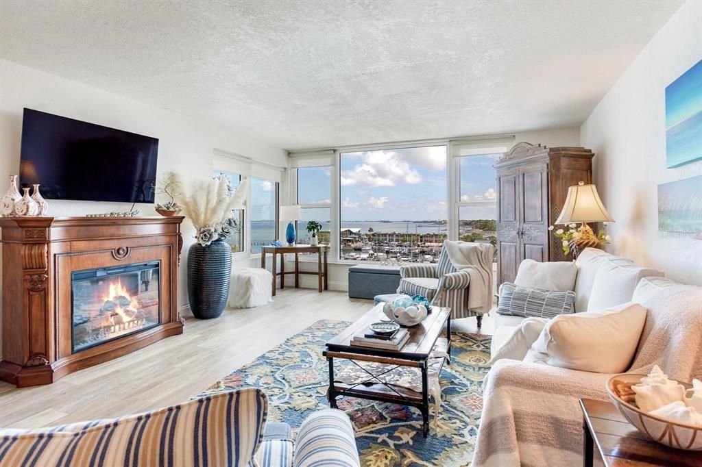 For Rent: $2,750 (1 beds, 1 baths, 920 Square Feet)
