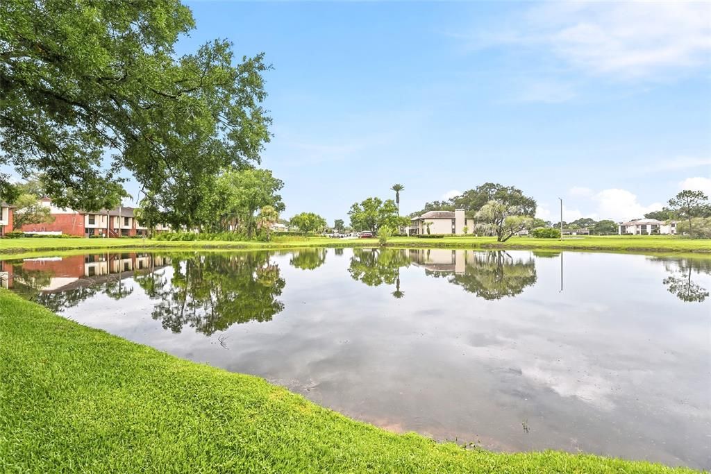 For Sale: $199,000 (2 beds, 2 baths, 1094 Square Feet)