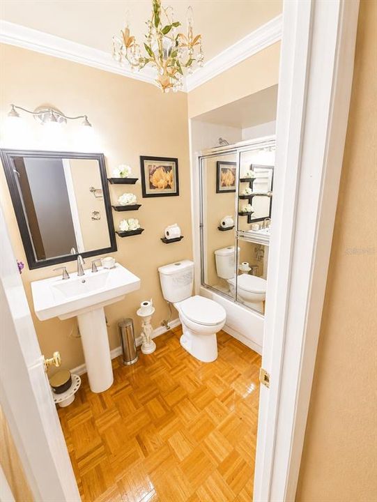 For Sale: $369,900 (3 beds, 2 baths, 1238 Square Feet)