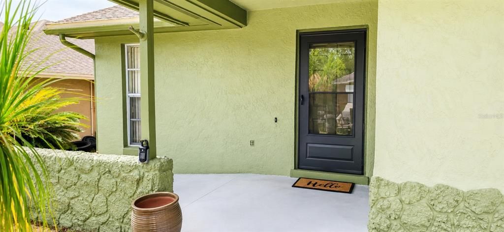 For Sale: $369,900 (3 beds, 2 baths, 1238 Square Feet)