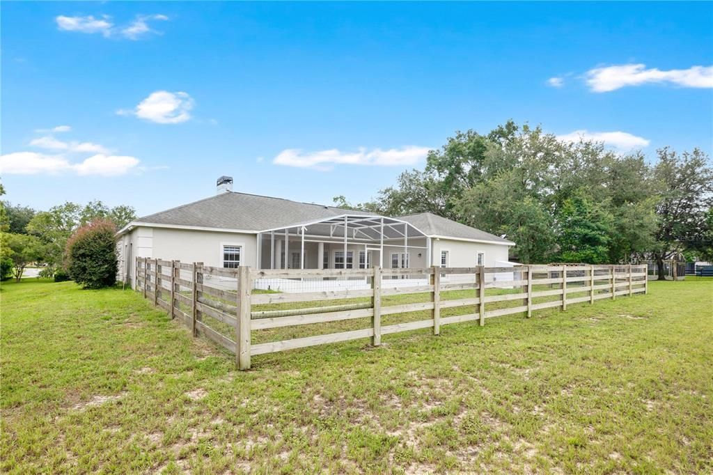 Active With Contract: $525,000 (4 beds, 2 baths, 2260 Square Feet)