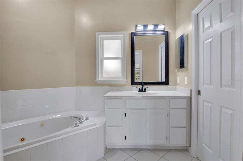 Active With Contract: $525,000 (4 beds, 2 baths, 2260 Square Feet)
