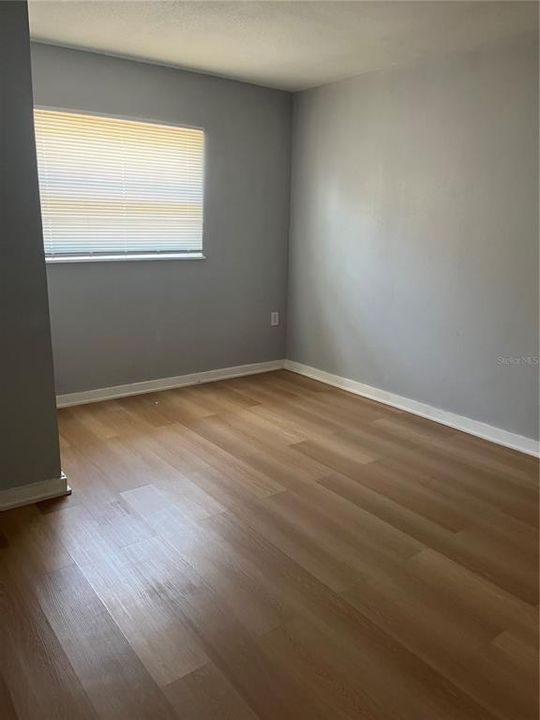 For Rent: $1,250 (2 beds, 1 baths, 750 Square Feet)