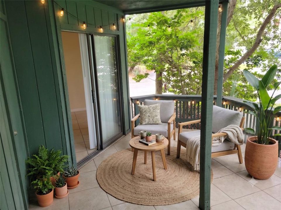 For Sale: $95,000 (1 beds, 1 baths, 642 Square Feet)