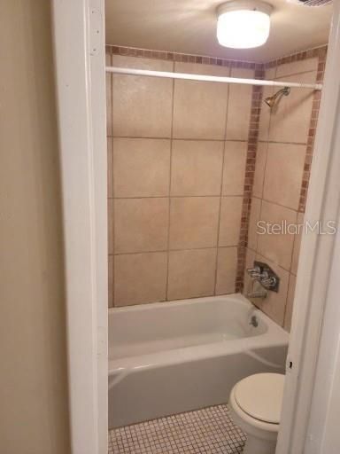 For Sale: $95,000 (1 beds, 1 baths, 642 Square Feet)
