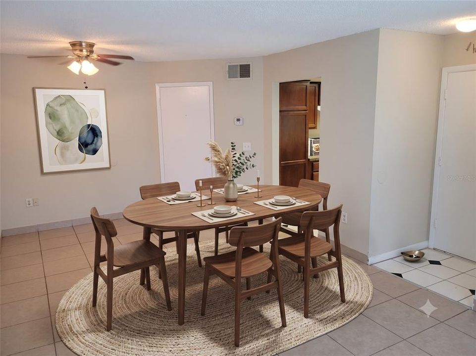 For Sale: $95,000 (1 beds, 1 baths, 642 Square Feet)