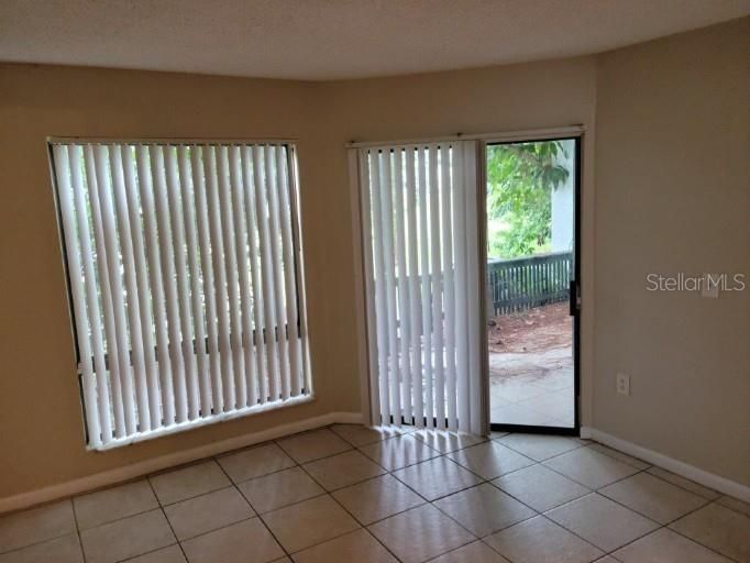 For Sale: $95,000 (1 beds, 1 baths, 642 Square Feet)