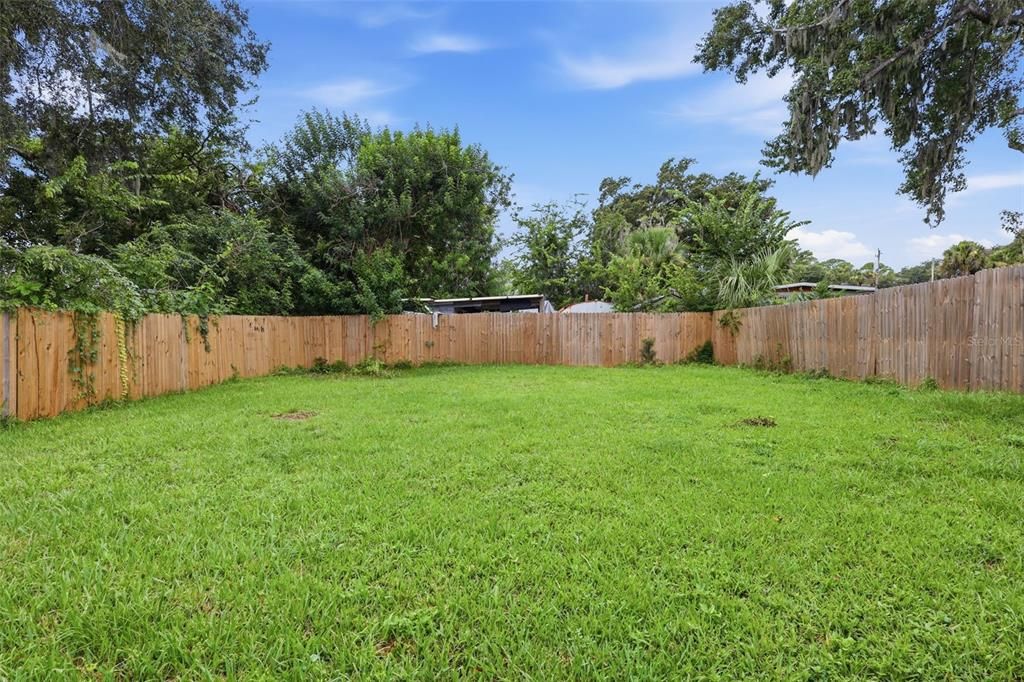 Activo con contrato: $174,900 (3 camas, 2 baños, 920 Pies cuadrados)