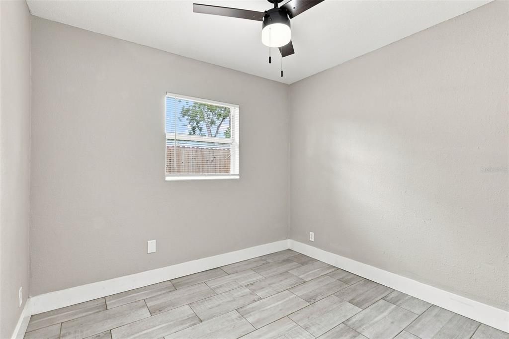 Activo con contrato: $174,900 (3 camas, 2 baños, 920 Pies cuadrados)
