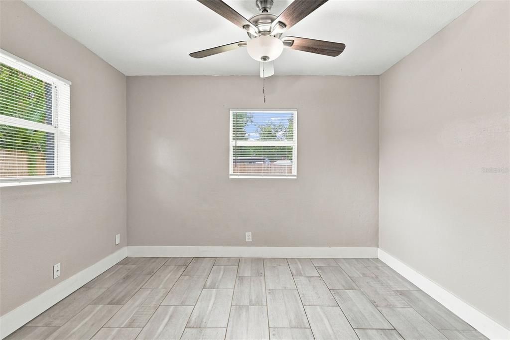 Activo con contrato: $174,900 (3 camas, 2 baños, 920 Pies cuadrados)