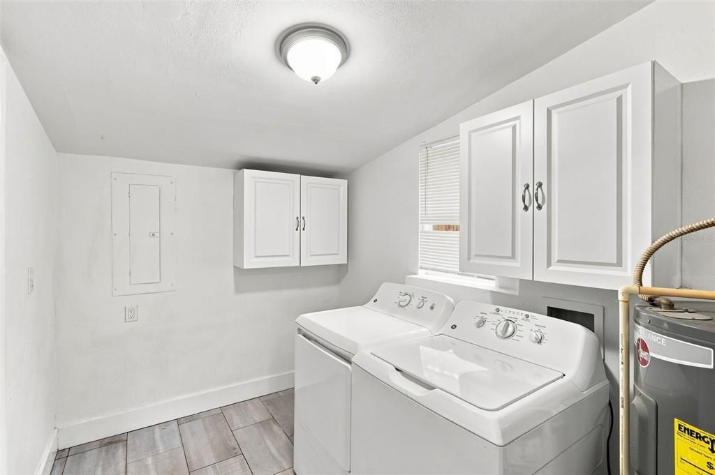 Activo con contrato: $174,900 (3 camas, 2 baños, 920 Pies cuadrados)