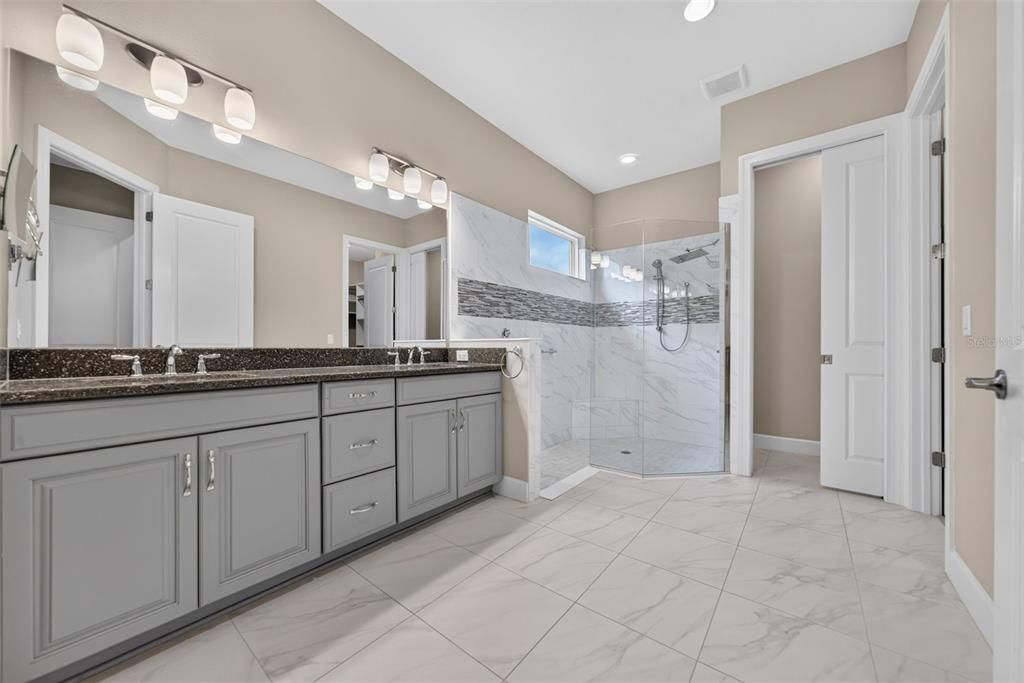 For Sale: $980,000 (3 beds, 3 baths, 2100 Square Feet)