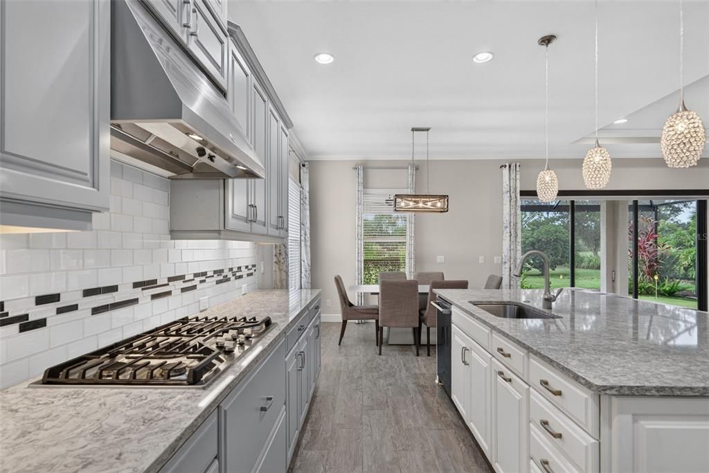 For Sale: $980,000 (3 beds, 3 baths, 2100 Square Feet)
