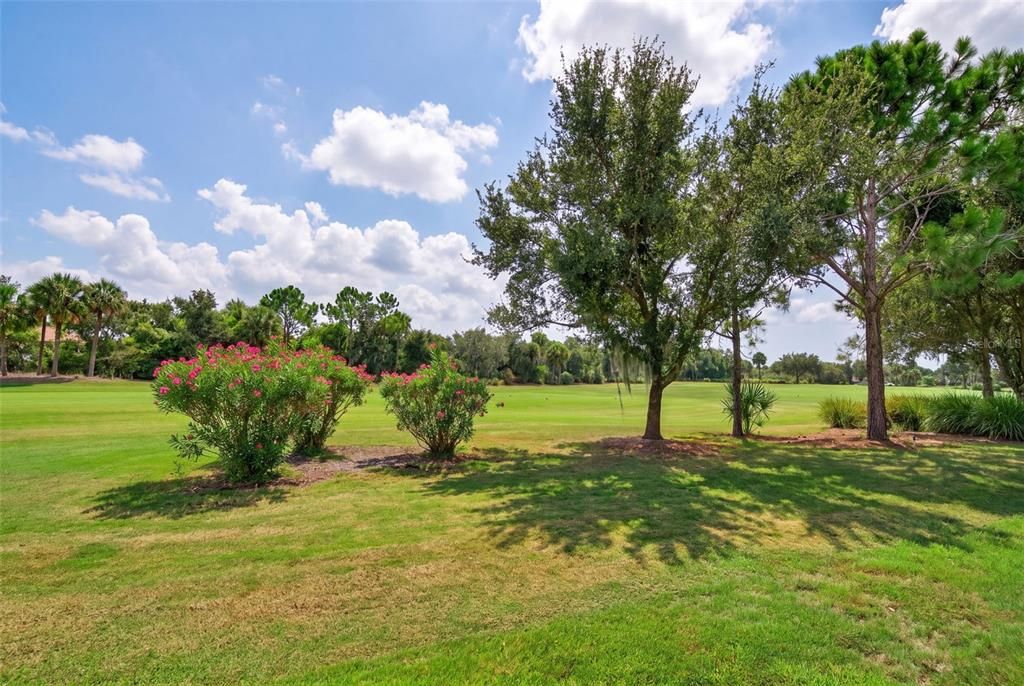 For Sale: $980,000 (3 beds, 3 baths, 2100 Square Feet)