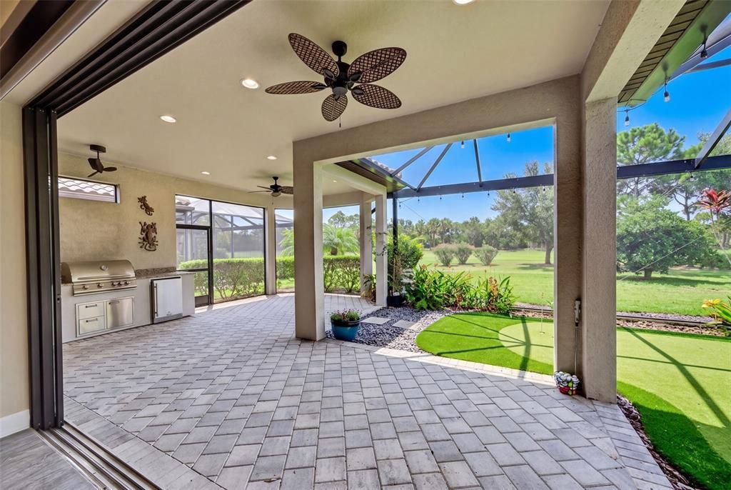 For Sale: $980,000 (3 beds, 3 baths, 2100 Square Feet)