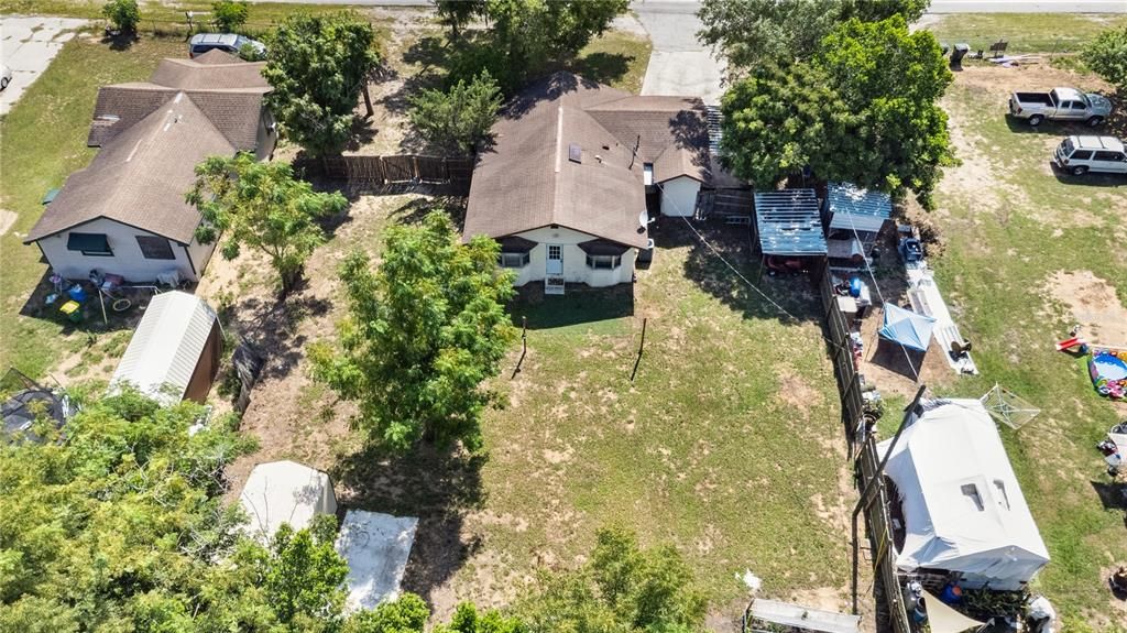 For Sale: $215,000 (2 beds, 1 baths, 1092 Square Feet)