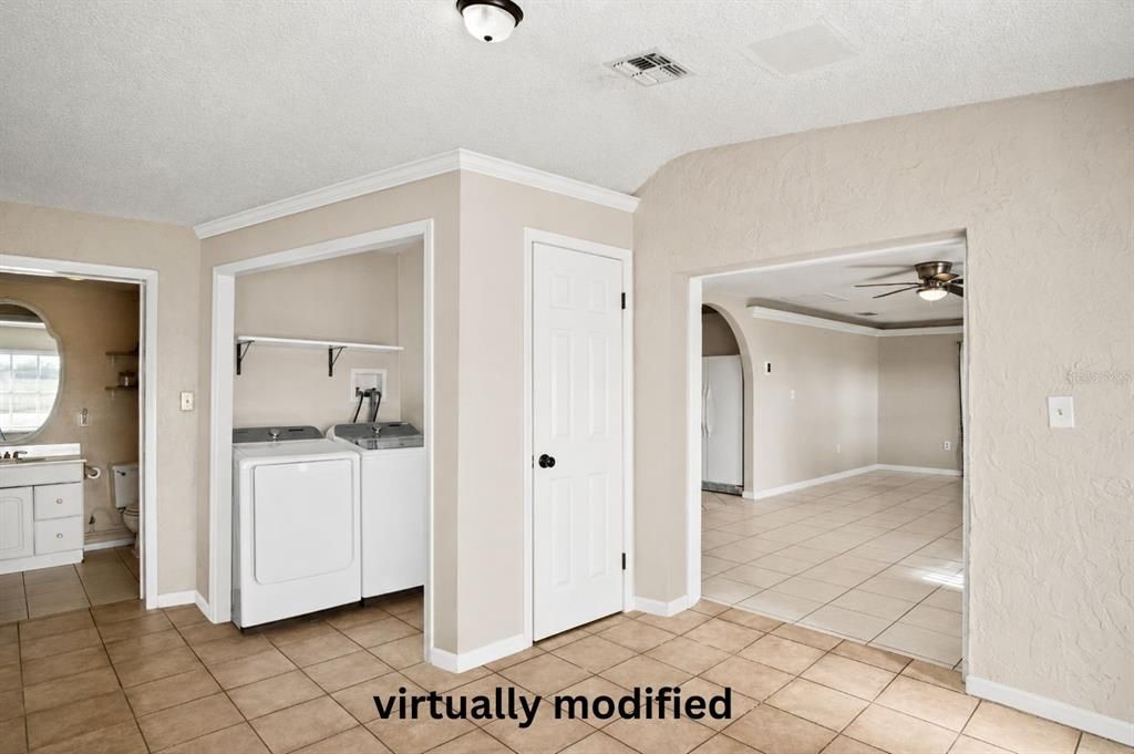 For Sale: $215,000 (2 beds, 1 baths, 1092 Square Feet)