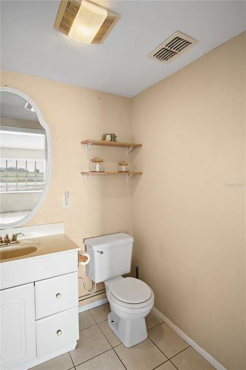 For Sale: $215,000 (2 beds, 1 baths, 1092 Square Feet)