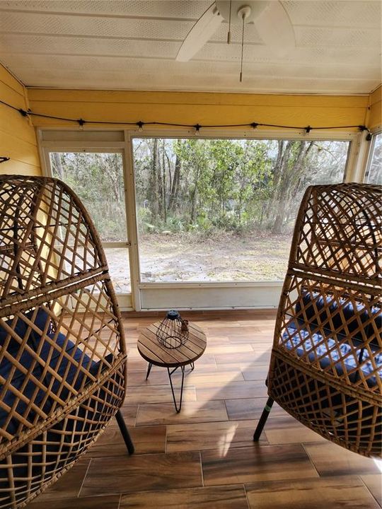 For Rent: $2,000 (2 beds, 2 baths, 1102 Square Feet)