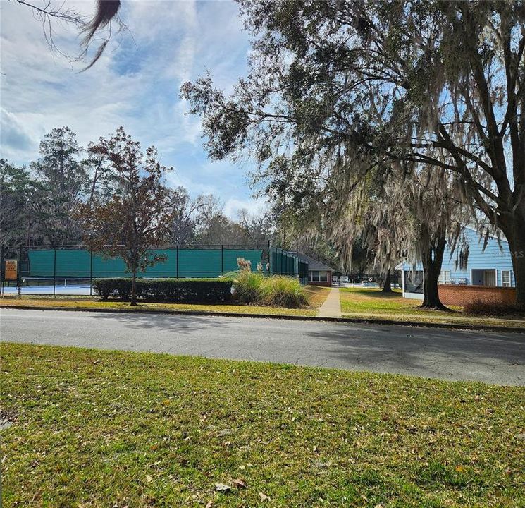 For Rent: $2,000 (2 beds, 2 baths, 1102 Square Feet)