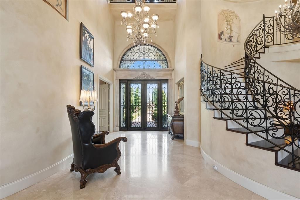 For Sale: $4,850,000 (5 beds, 8 baths, 10648 Square Feet)