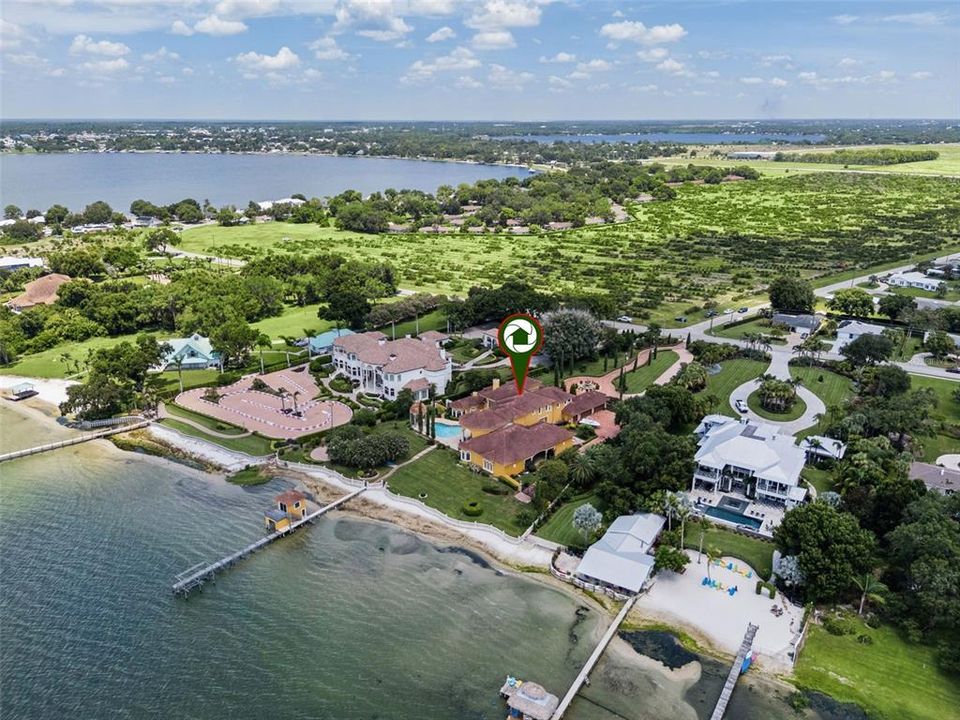 For Sale: $4,850,000 (5 beds, 8 baths, 10648 Square Feet)
