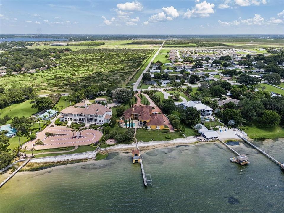 For Sale: $4,850,000 (5 beds, 8 baths, 10648 Square Feet)