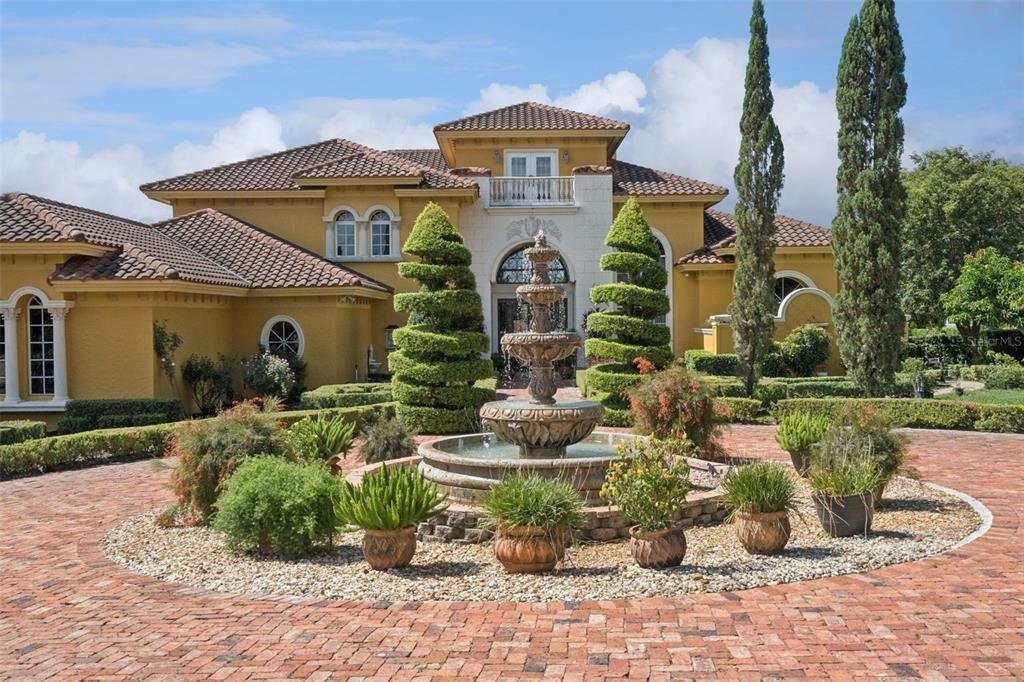 For Sale: $4,850,000 (5 beds, 8 baths, 10648 Square Feet)